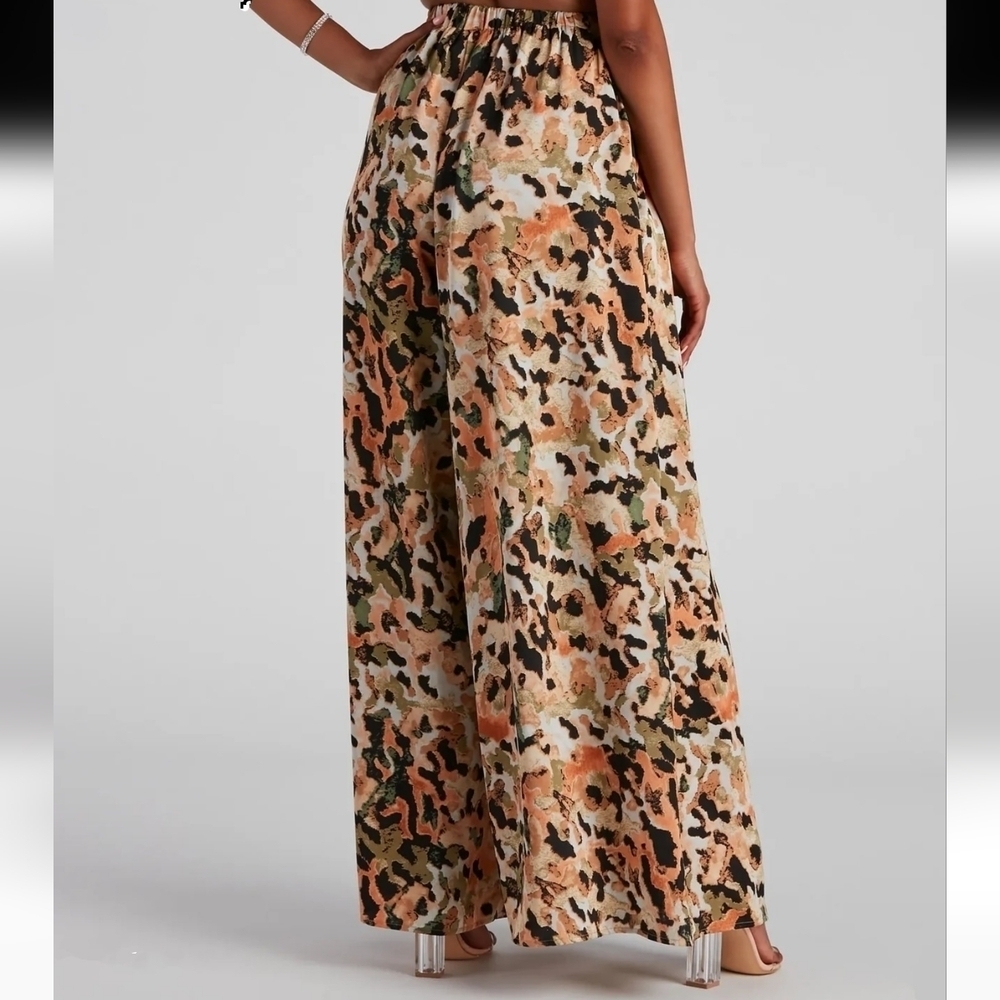 Forever 21 Abstract Art Satin Wide Leg Pants - Picture 4 of 11